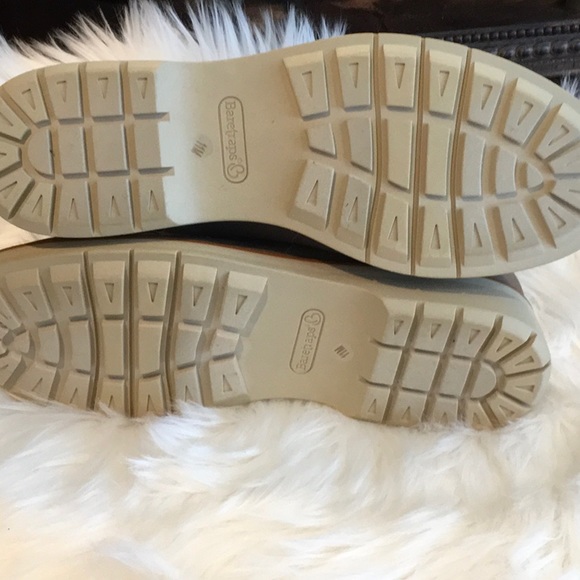 Adorable Baretraps NWOT - Picture 12 of 14